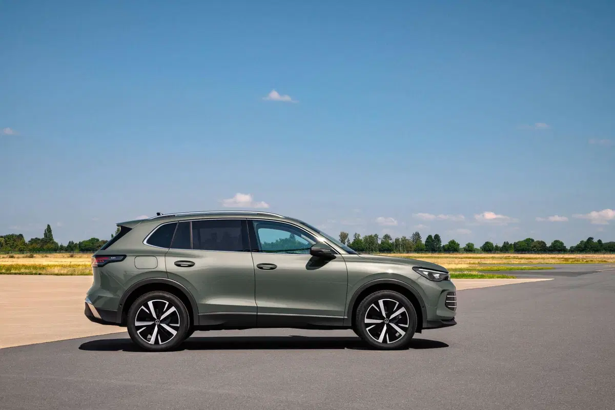 Nuova Volkswagen Tiguan: motorizzazioni, allestimenti, optional e prezzi. Guida all’acquisto (14)