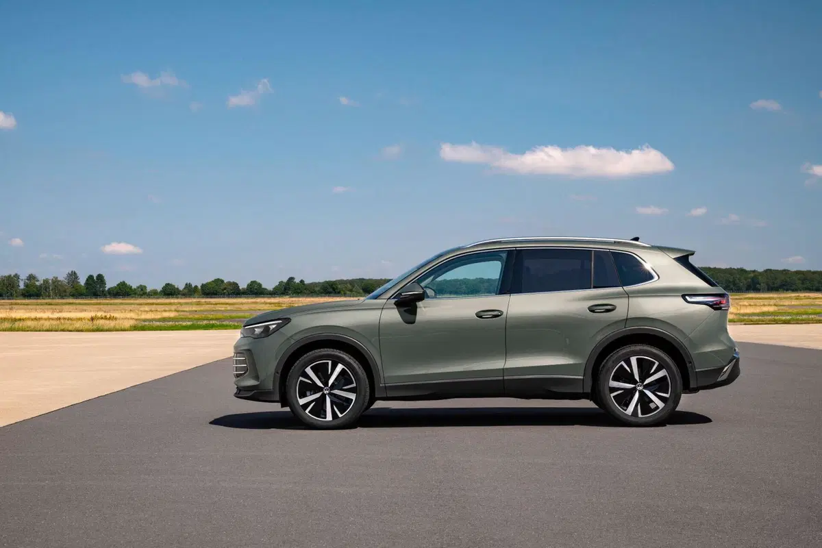 Nuova Volkswagen Tiguan: motorizzazioni, allestimenti, optional e prezzi. Guida all’acquisto (15)