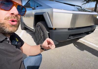 Tesla CYBERTRUCK: la prova su strada negli USA in VIDEO 