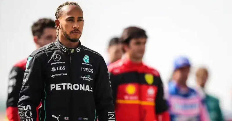 Separati in casa: cos&igrave; sar&agrave; la stagione 2024 di F1 con l'arrivo di Hamilton in Ferrari