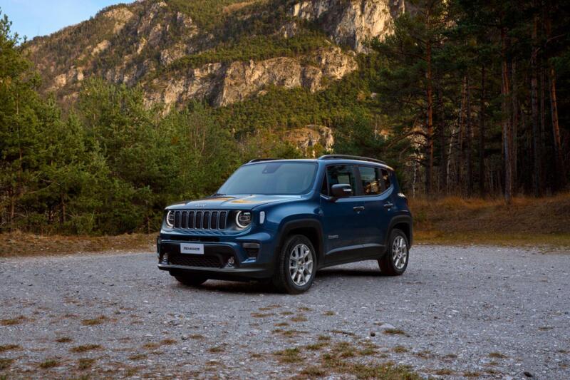 Jeep Renegade 2024, il nuovo Model Year sar&agrave; solo ibrido