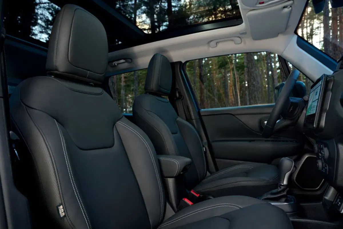 Jeep Renegade 2024, il nuovo Model Year sarà solo ibrido (8)