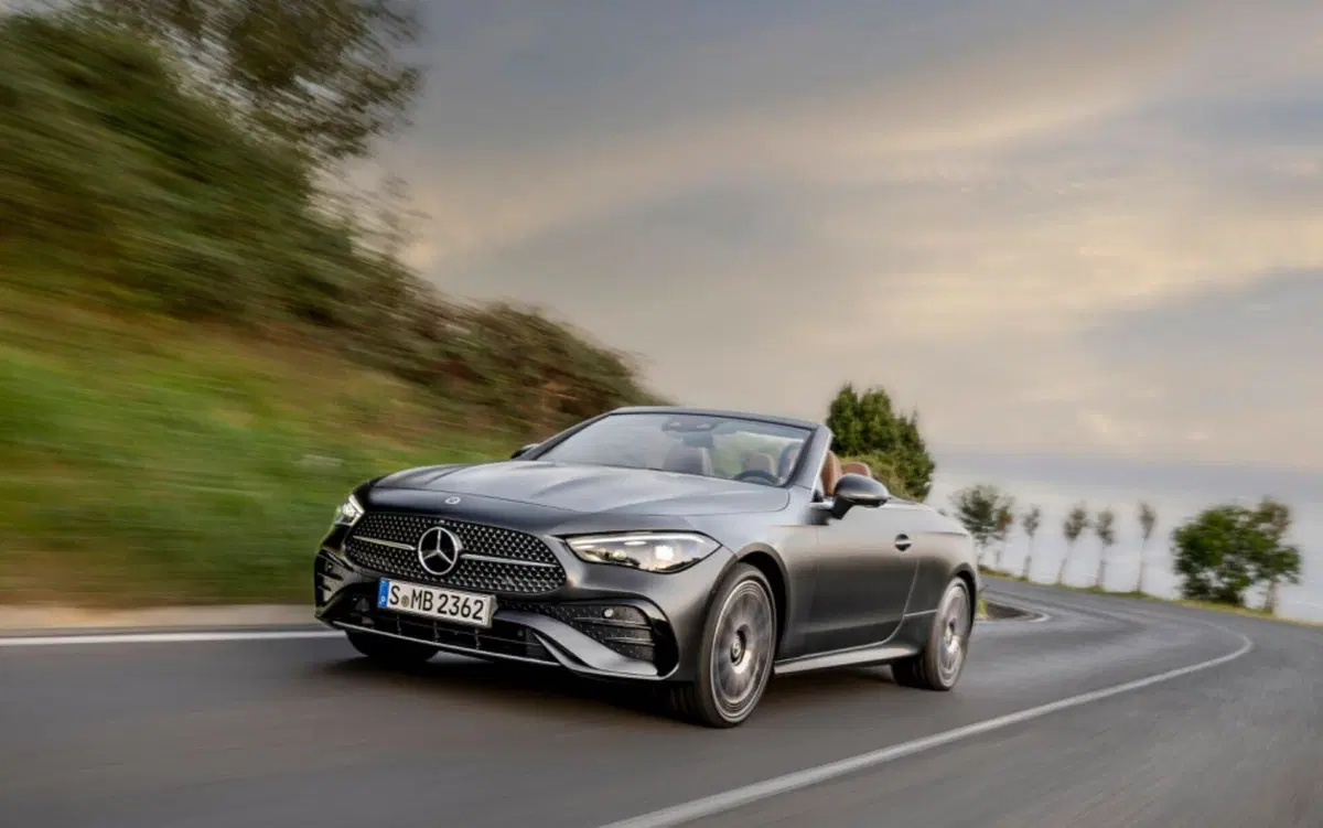 Mercedes CLE Cabriolet, pronta per l’estate en plein air  (4)