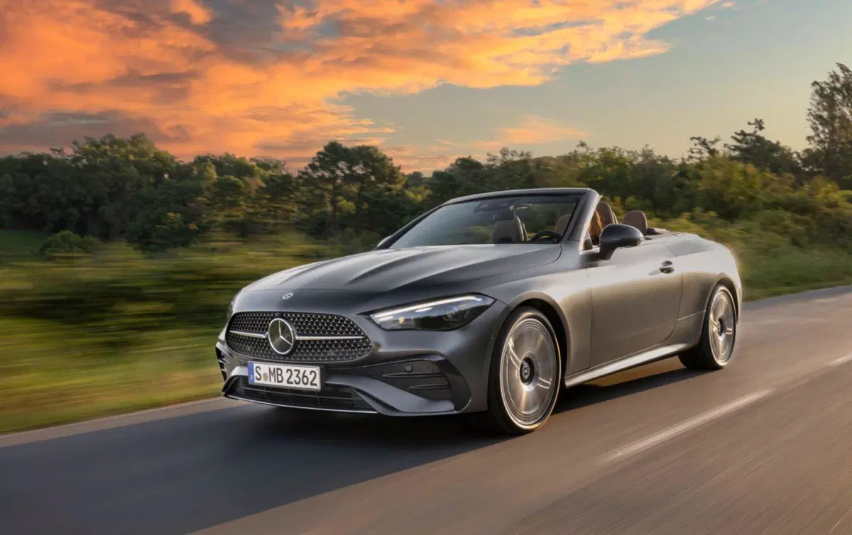 Mercedes CLE Cabriolet, pronta per l’estate en plein air  (13)