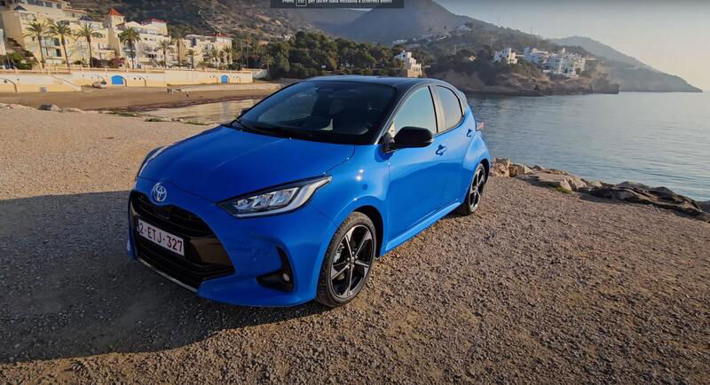 Toyota Yaris arriva a 130 CV ibridi e migliora in tutto [VIDEO]