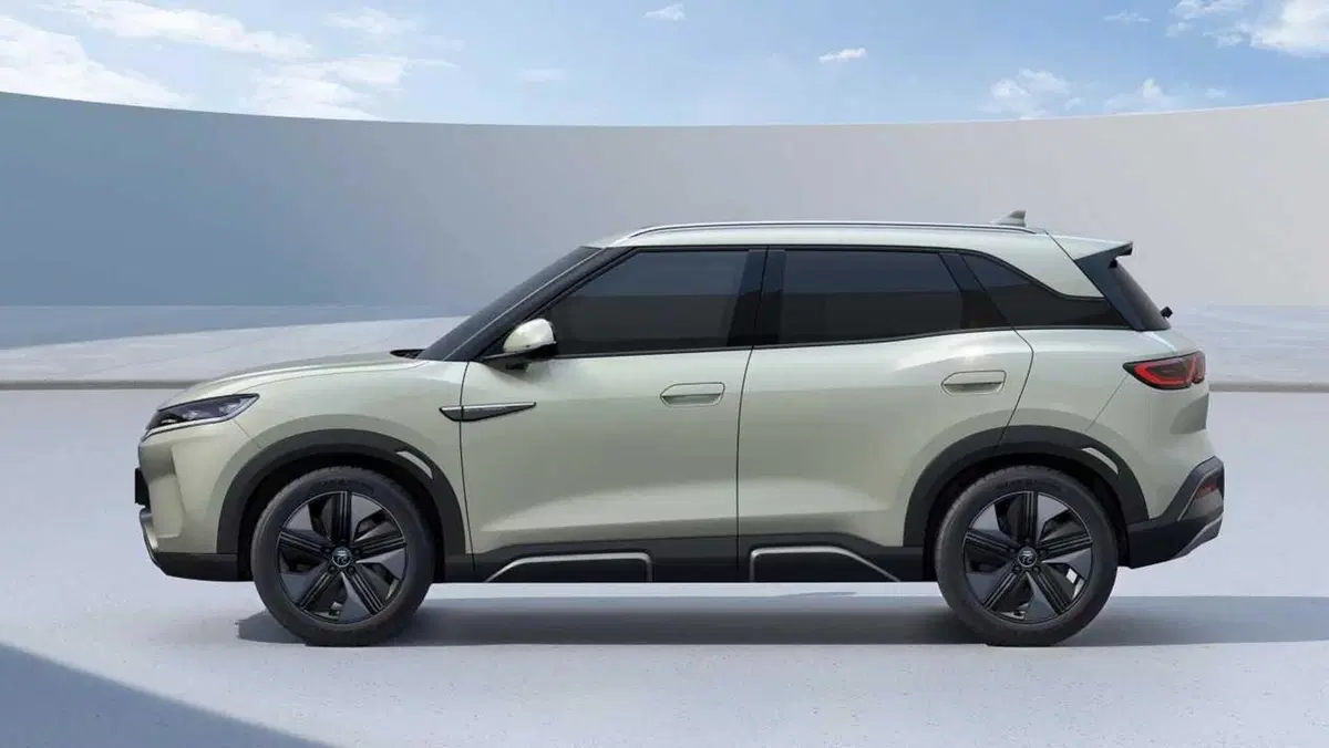 BYD Yuan Up, elettrica in arrivo, potrebbe essere la Atto2 a 35.000 euro  (6)