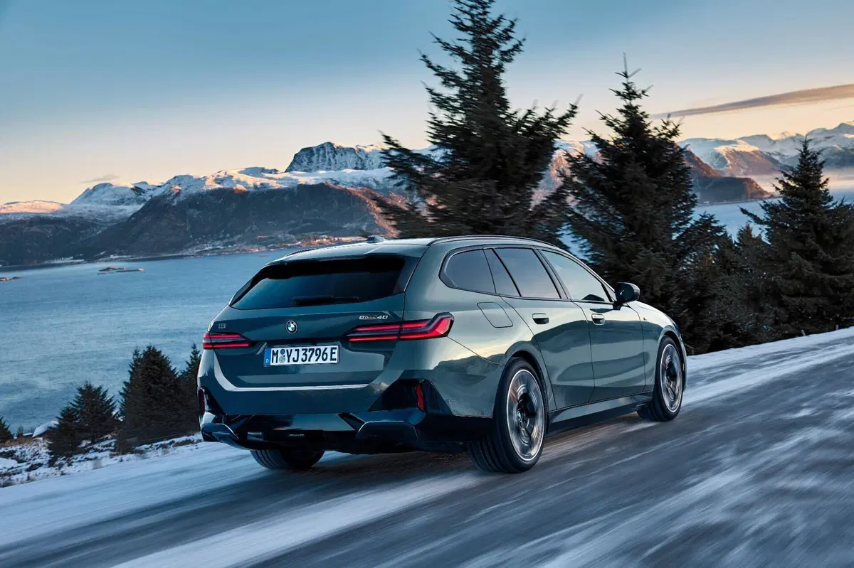 BMW Serie 5 Touring, le novità della sesta generazione  (12)