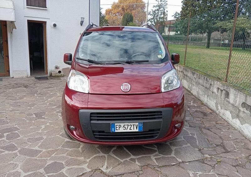 Fiat QUBO 1.4 8V 77 CV Active Natural Power  del 2012 usata a Treviso