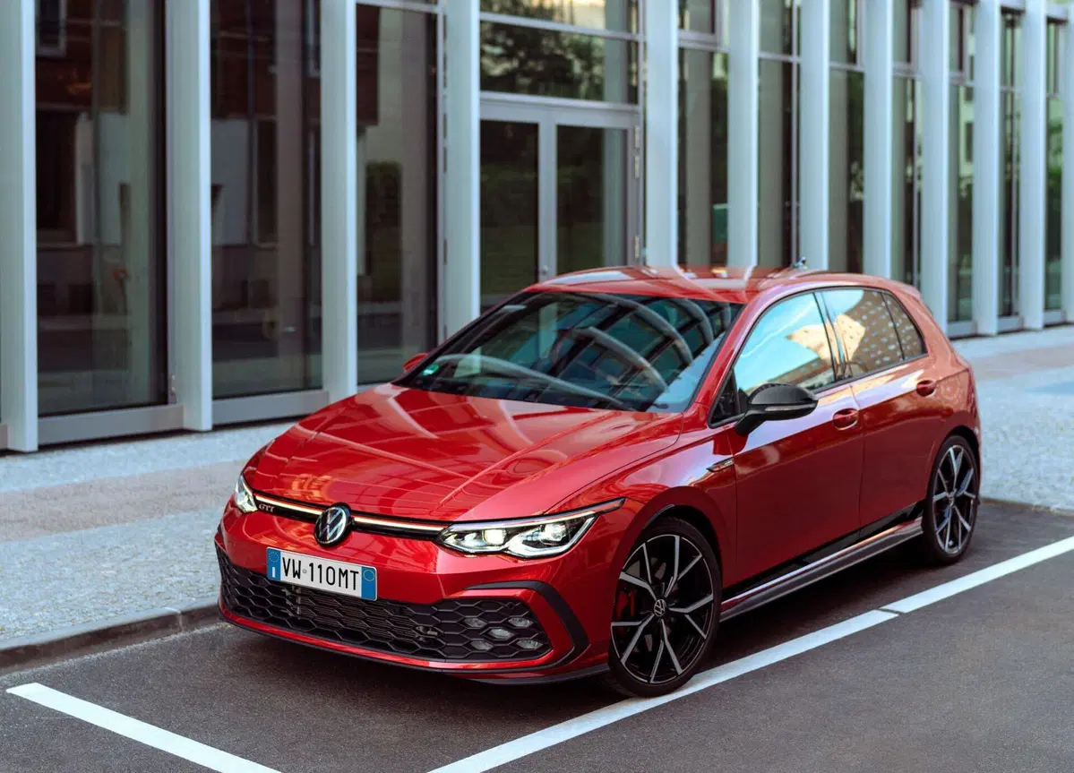 Volkswagen Golf GTI MT Ultimate: serie limitata per chiudere con eleganza il capitolo cambio manuale (4)