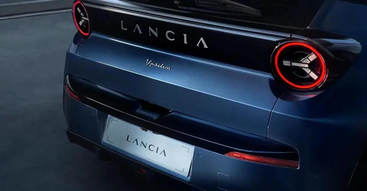 Lancia Ypsilon elettrica 2024 by Cassina: perch&eacute; le serie limitate sono "speciali"?