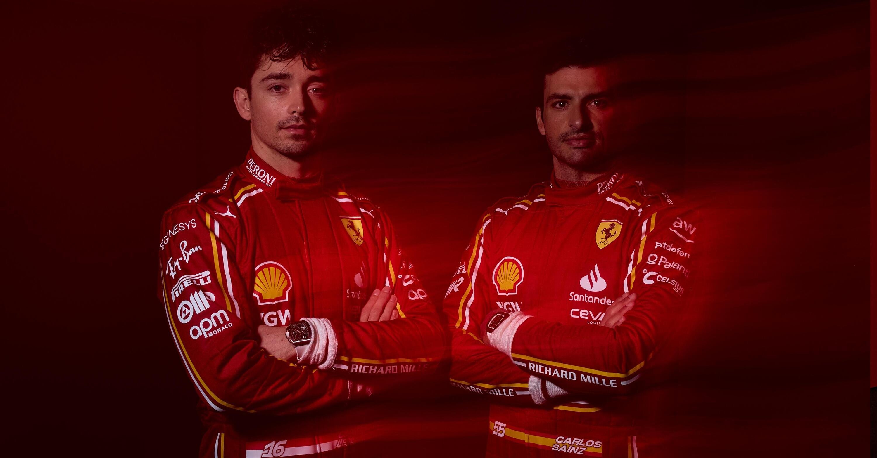 F1. Ecco le nuove tute della Ferrari che vestiranno Carlos Sainz e Charles Leclerc nel 2024