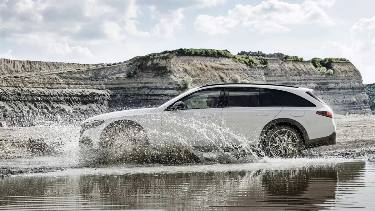 Mercedes-Benz Classe E Station Wagon 220 d Mild hybrid 4Matic Premium Plus All Terrain (4)