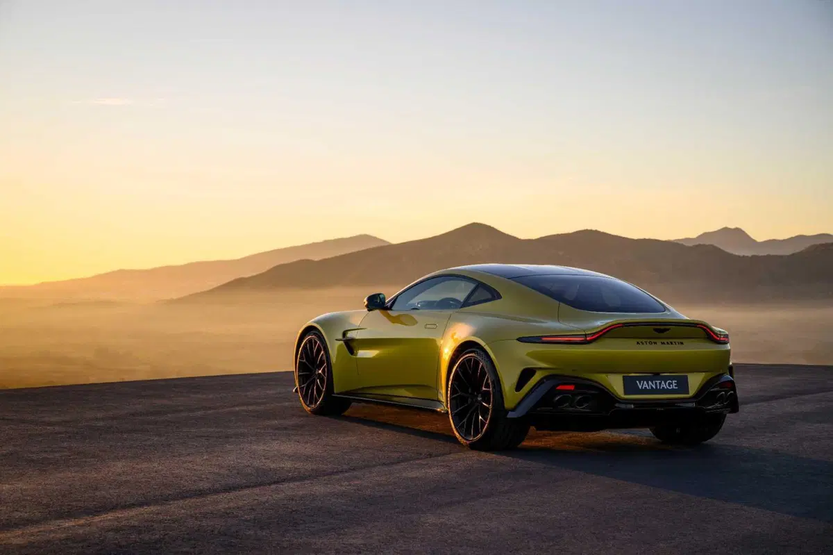 Aston Martin Vantage 2024: tutta nuova e al top per l'esperienza di guida (7)