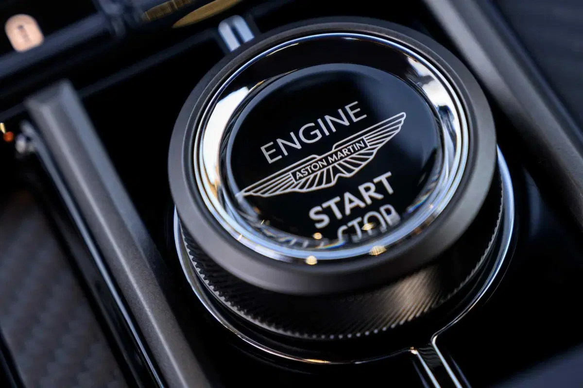 Aston Martin Vantage 2024: tutta nuova e al top per l'esperienza di guida (8)
