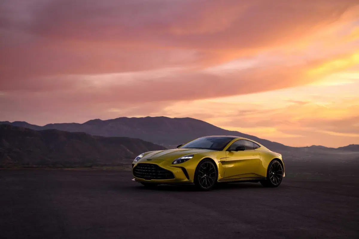 Aston Martin Vantage 2024: tutta nuova e al top per l'esperienza di guida (25)