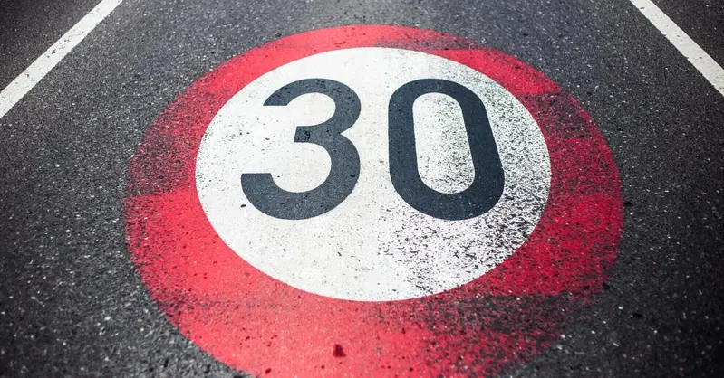 Bologna a 30 all'ora, presa in giro internazionale
