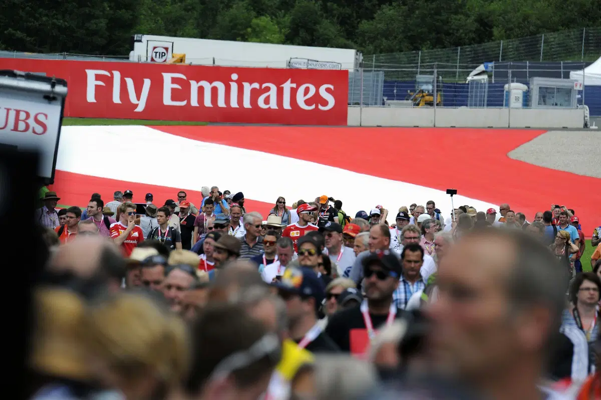 F1, Gp Austria 2016: penalità di cinque posizioni in griglia per Vettel (7)