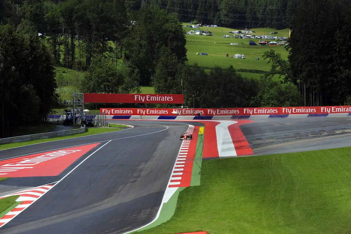 F1, Gp Austria 2016: penalità di cinque posizioni in griglia per Vettel