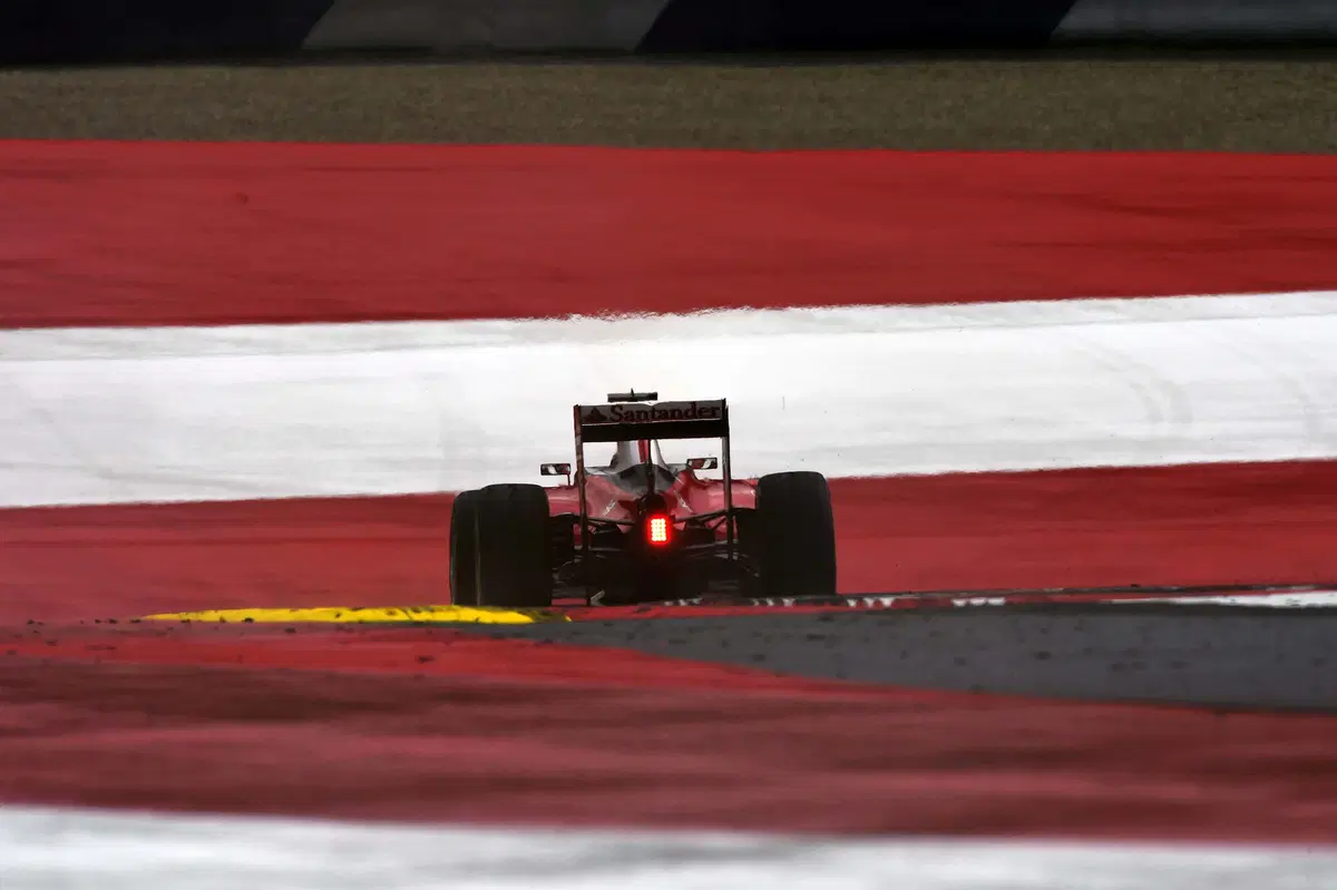 F1, Gp Austria 2016: penalità di cinque posizioni in griglia per Vettel (23)