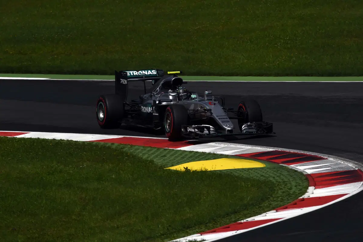 F1, Gp Austria 2016: penalità di cinque posizioni in griglia per Vettel (28)