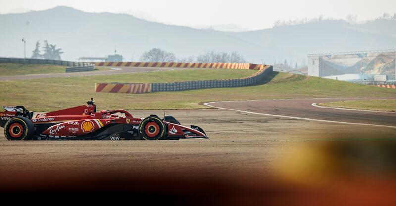 F1. Ferrari: la SF-24 per la prima volta in pista a Fiorano [VIDEO]