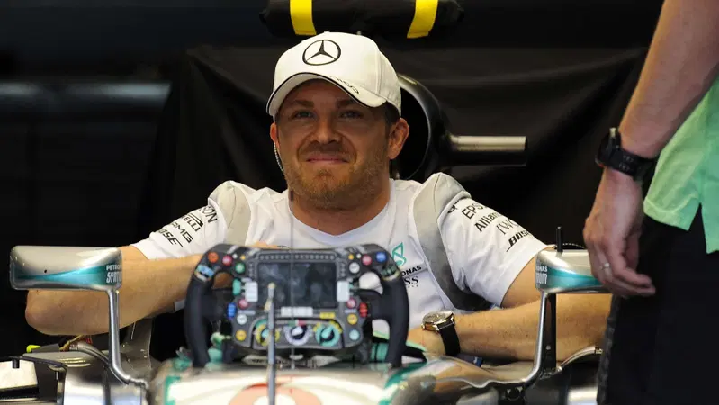 F1, Gp Austria 2016, Hamilton: &laquo;Ho lasciato spazio a Nico&raquo;. Rosberg: &laquo;Ero io all'interno&raquo; 