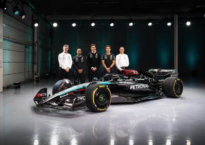 F1. Mercedes presenta la W15, Toto Wolff: “Abbiamo una montagna da scalare davanti a noi”