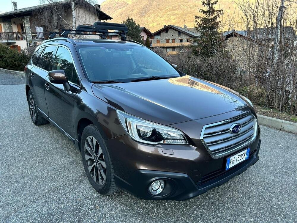 Subaru Outback 2.0d Lineartronic Unlimited del 2017 usata a Aosta (2)