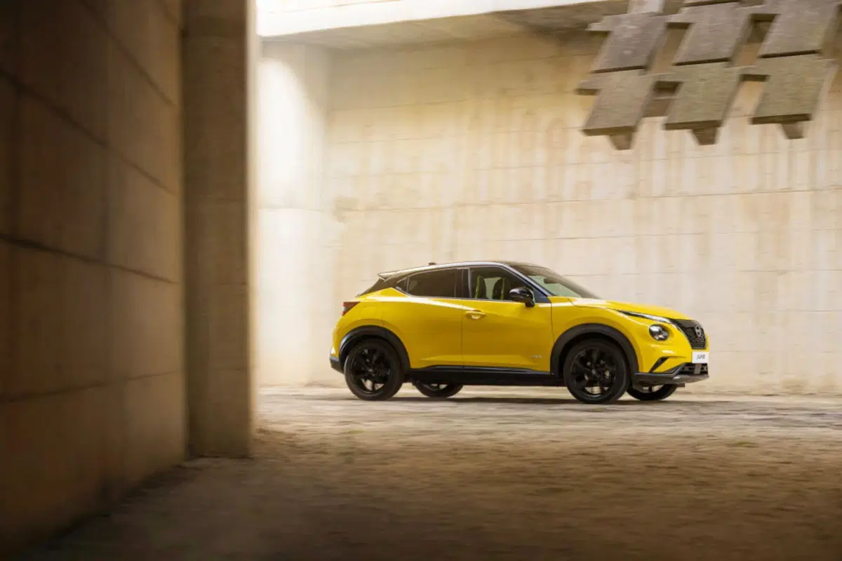 Nissan Juke 2024: nuovi interni e colori (3)