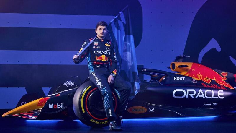 F1. Red Bull presenta la RB20, Verstappen e Perez: &ldquo;Saremo ancora pi&ugrave; competitivi, aggressivi&rdquo;