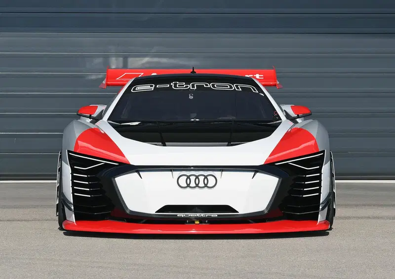 L'Audi e-tron Vision Gran Turismo del 2018