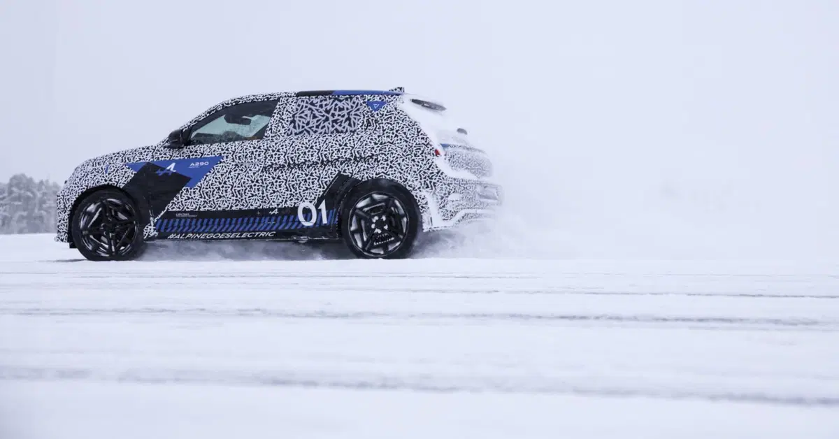 Alpine A290, l’elettrica sportiva di Renault R5 completa i test sulla neve (11)