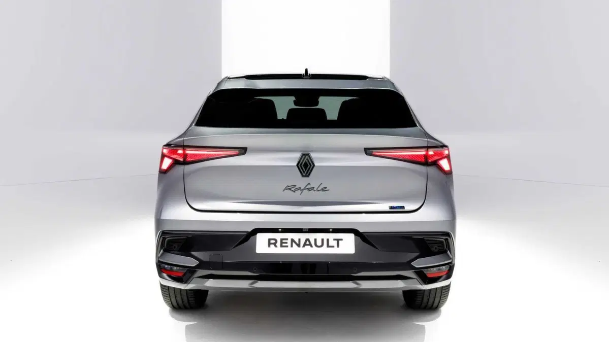 Renault Rafale 1.2 e-Tech phev esprit Alpine 4x4 300cv auto (4)