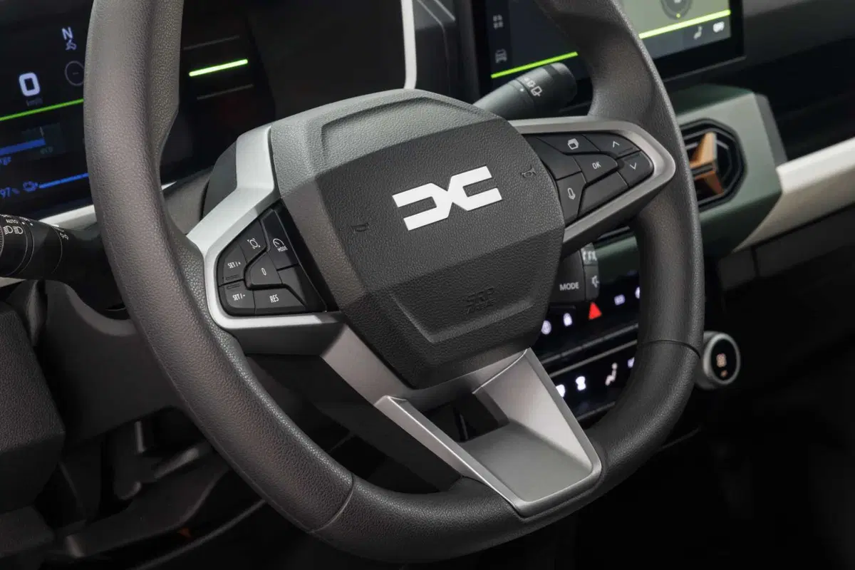La nuova DACIA SPRING 2024: elettrica, prezzo basso, più digitale [VIDEO] (3)
