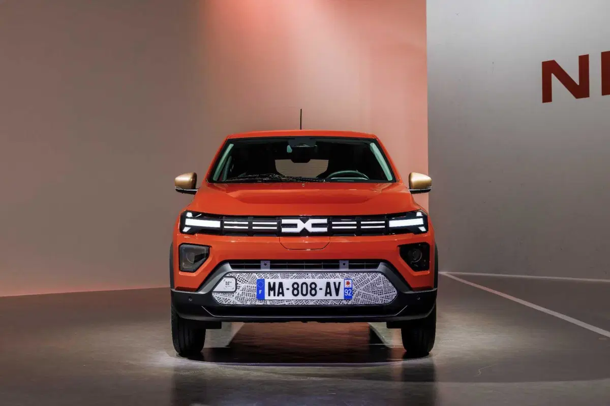 La nuova DACIA SPRING 2024: elettrica, prezzo basso, più digitale [VIDEO] (11)