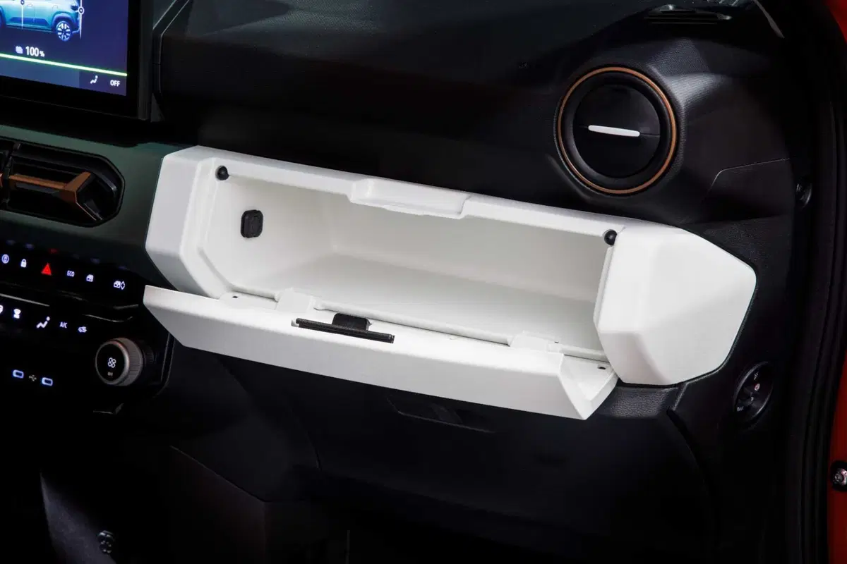 La nuova DACIA SPRING 2024: elettrica, prezzo basso, più digitale [VIDEO] (22)