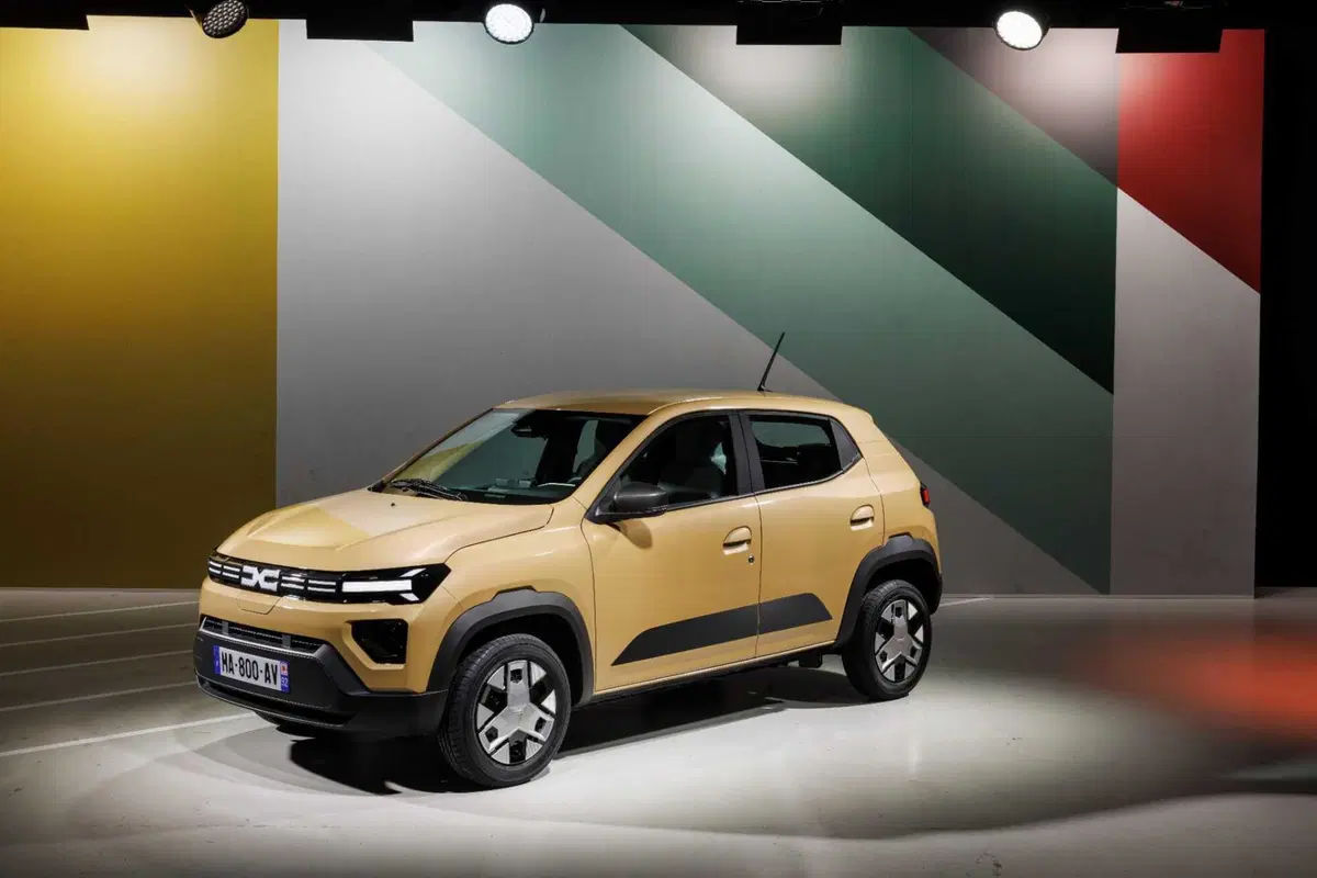 La nuova DACIA SPRING 2024: elettrica, prezzo basso, più digitale [VIDEO] (26)