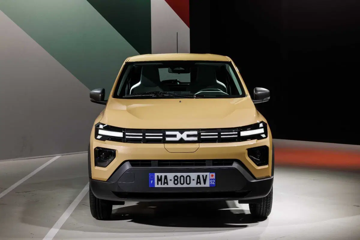 La nuova DACIA SPRING 2024: elettrica, prezzo basso, più digitale [VIDEO] (37)