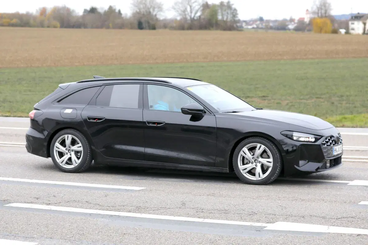 Audi A5 Avant, ecco la nuova generazione [Foto Spia] (9)
