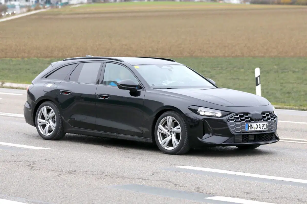 Audi A5 Avant, ecco la nuova generazione [Foto Spia] (11)