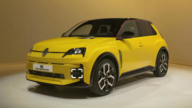 Renault 5 Elettrica: la francese pop &egrave; finalmente arrivata! [VIDEO]