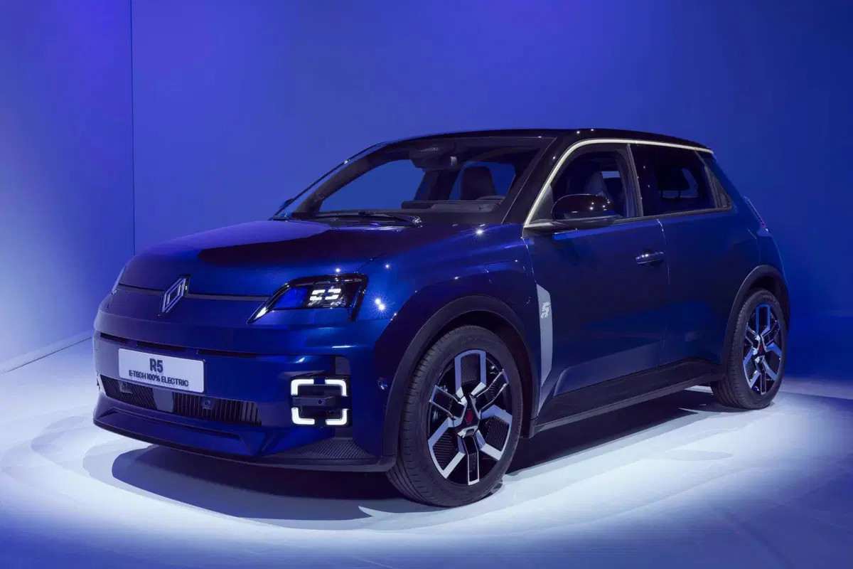 Nuova Renault 5 E-Tech: l'elettrica pop è finalmente arrivata! (6)