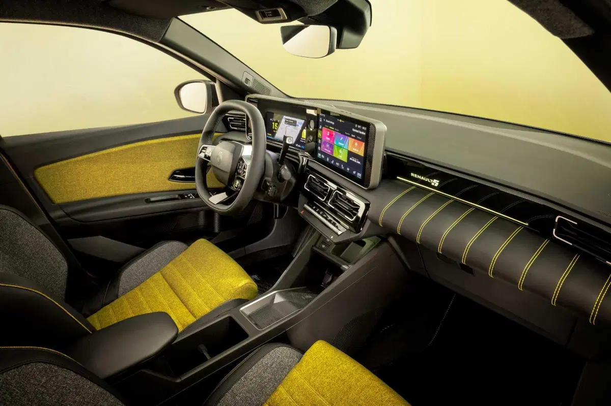 Nuova Renault 5 E-Tech: l'elettrica pop è finalmente arrivata! (12)
