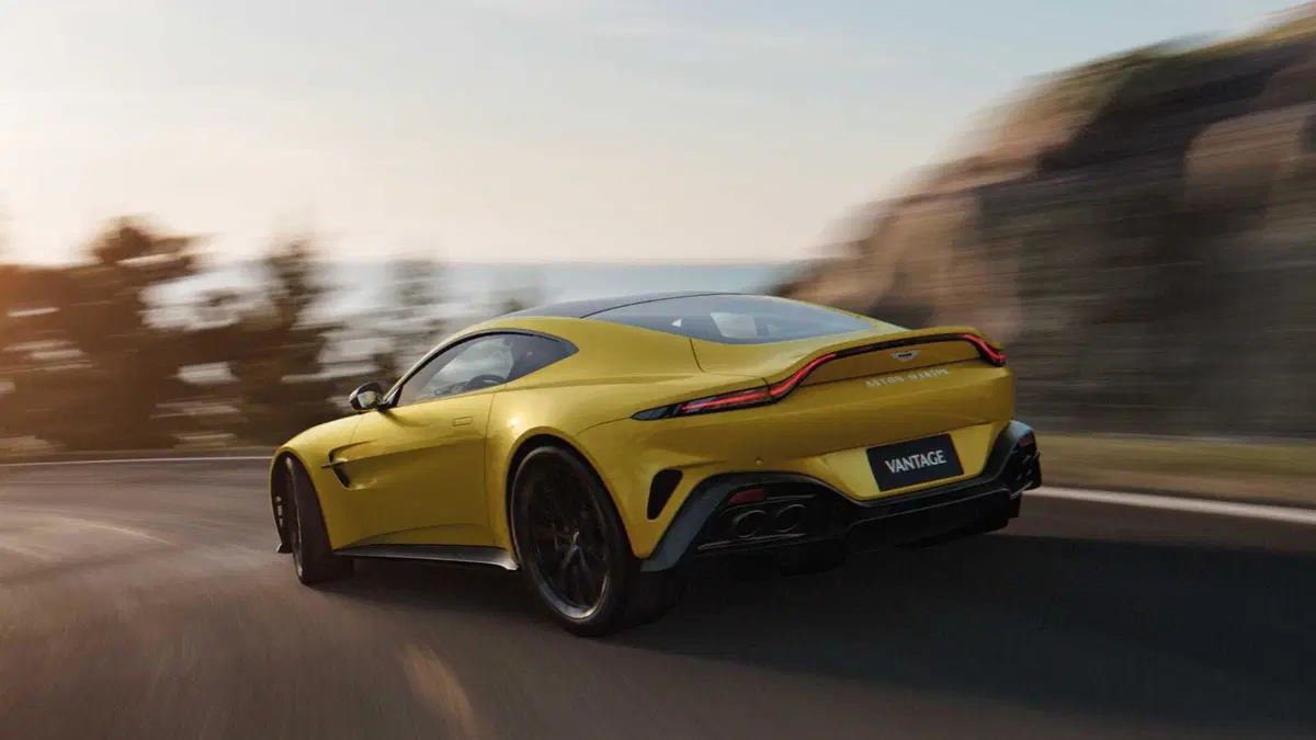 Aston Martin Vantage Coupé Vantage Coupe 4.0 V8 auto (7)