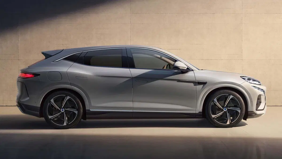 Denza N7, il SUV elettrico arriva dalla Cina al Salone di Ginevra 2024 (2)