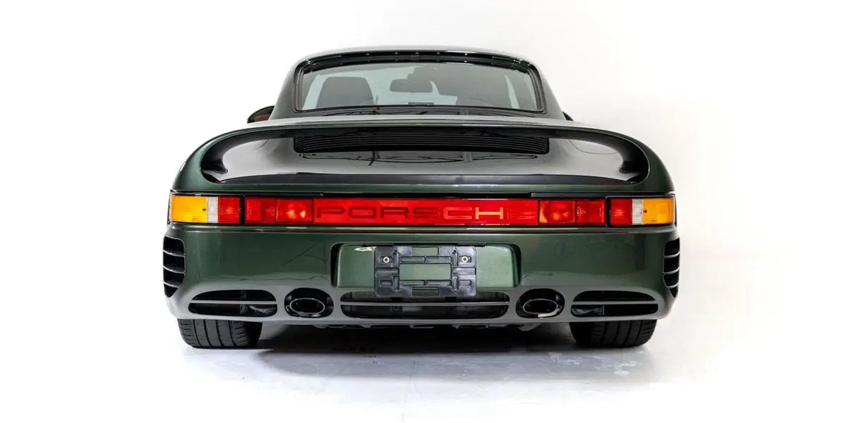 La Porsche 959 di Nissan all’asta. Da lei è nata la Skyline GT-R R32 (3)