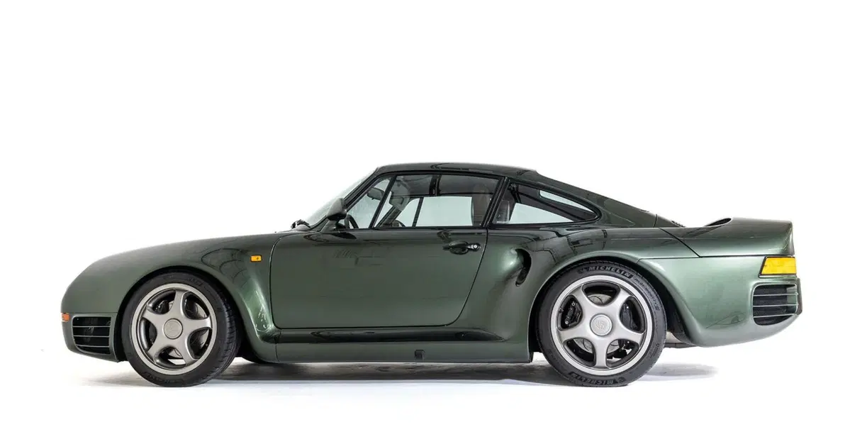 La Porsche 959 di Nissan all’asta. Da lei è nata la Skyline GT-R R32 (4)