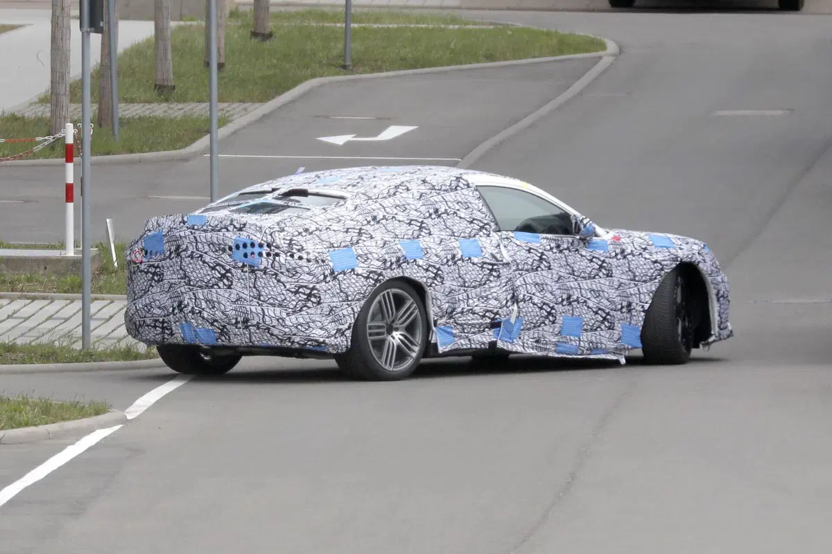 Mercedes AMG GT 4 porte, ecco il prototipo della prima elettrica sportiva [Foto Spia] (5)