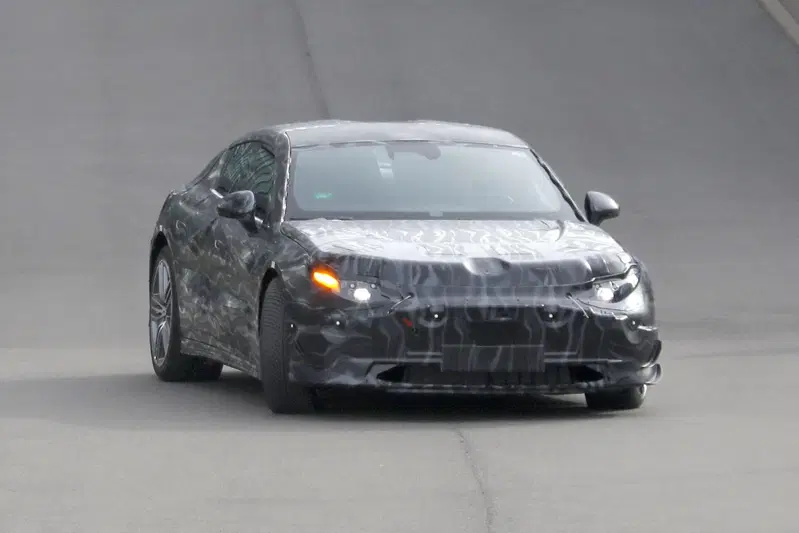 Mercedes AMG GT 4 porte, ecco il prototipo della prima elettrica sportiva [Foto Spia]