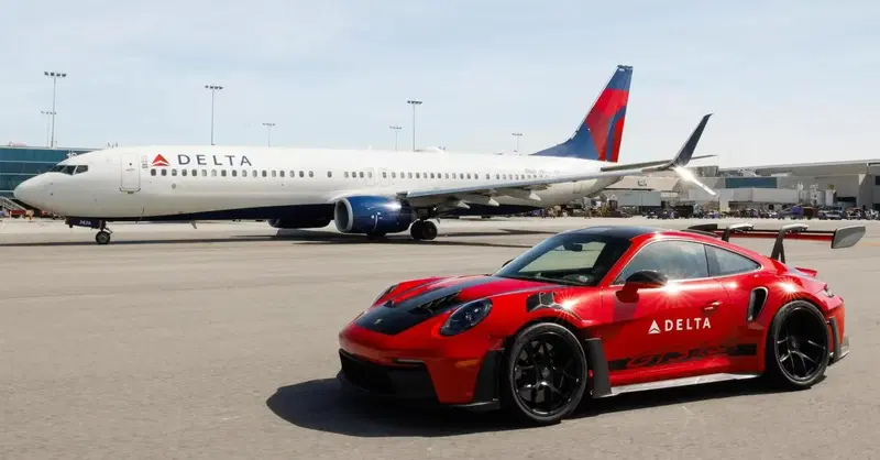 La Porsche 911 GT3 Shuttle a Los Angeles per chi rischia di perdere l'aereo 